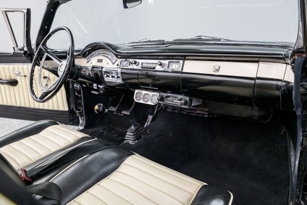1957 Ford Fairlane 500 Sunliner