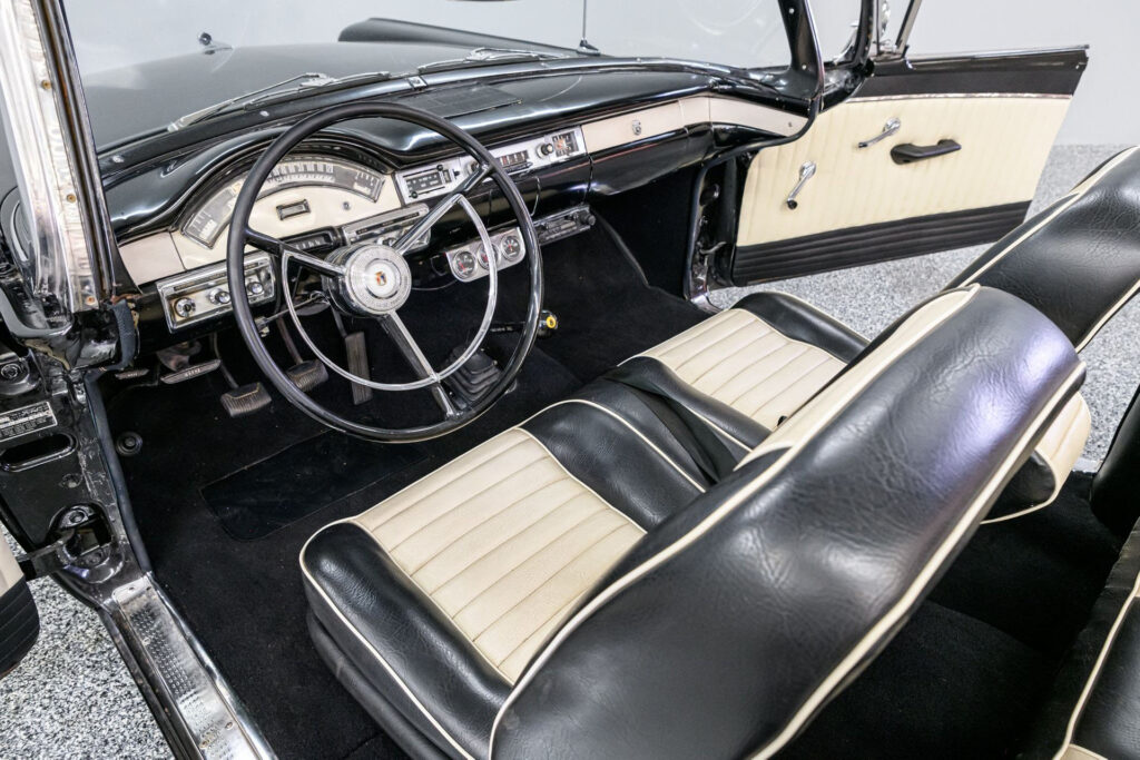 1957 Ford Fairlane 500 Sunliner