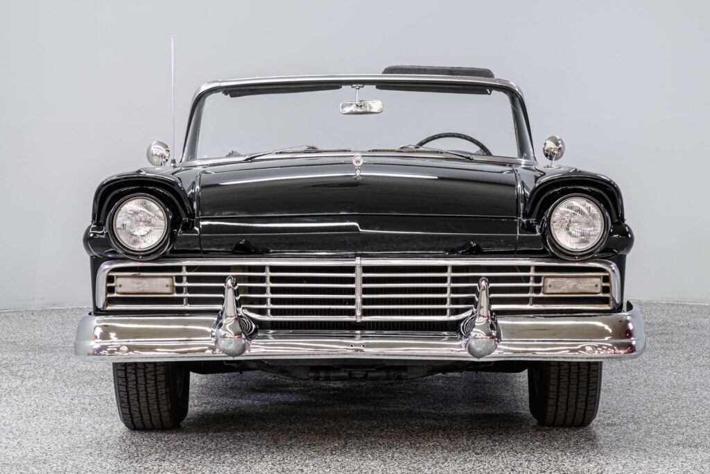 1957 Ford Fairlane 500 Sunliner